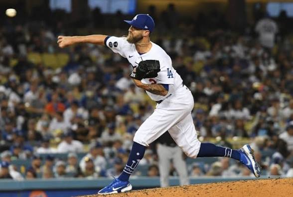 Shane Greene delivering a pitch for the Los Angeles Dodgers